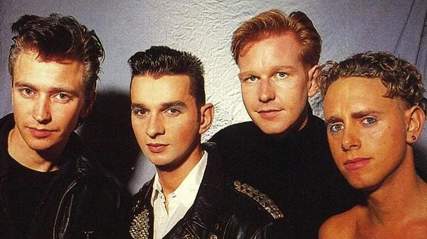 Gelmiş geçmiş en iyi müzik gruplarından biri olan Depeche Mode,  oldukça geniş bir hayran kitlesine sahip.