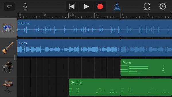 2. Apple GarageBand