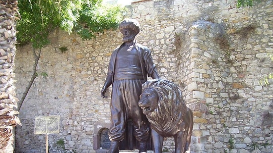 Yozgat'ta Ayaklanma Çıktı, Osmanlı ABD'yi Vergiye Bağladı; Saatli Maarif Takvimi: 5 Eylül