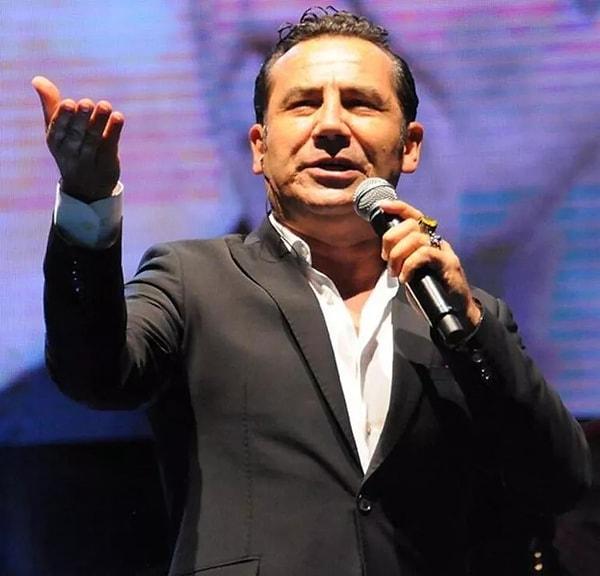 Sinan Akçıl'la birlikte sahnede "Kızım" şarkısını seslendiren Ferhat Göçer, Akçıl'ın şarkıyı eski sevgilisi Hadise için yazdığını söylemiş sonrasında ise "Biri Bana Gelsin" şarkısını ise İzel'e yazdığını söylemişti.