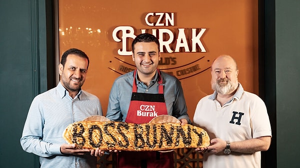 Siz CZN Burak'ın açıklamasını nasıl buldunuz? Sizce Czn Burak aylık ne kadar kazanıyor? Yorumlarda buluşalım...✍️💸