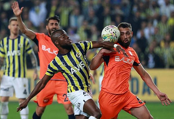 Bu galibiyetin ardından puanını 23 yapan ve galibiyet serisini üç maça çıkartan Fenerbahçe, liderlik koltuğuna oturdu. Başakşehir ise 20 puanla 4. sırada kaldı.