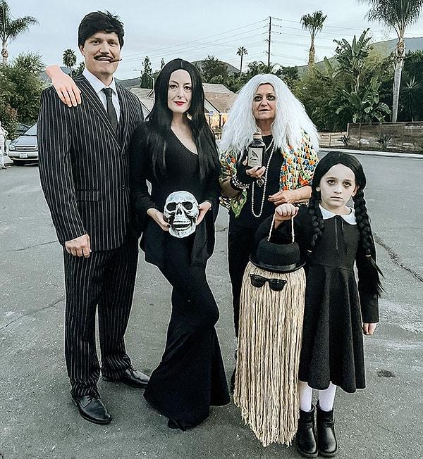 15. Harika bir Addams Family kostümü...