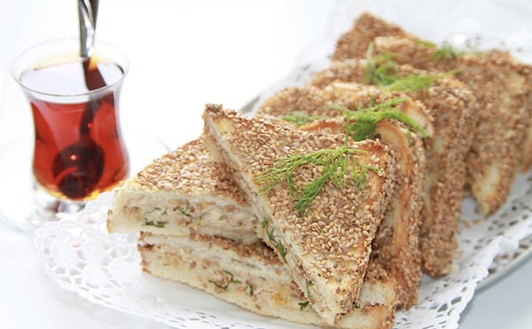 6. Susamlı Tost