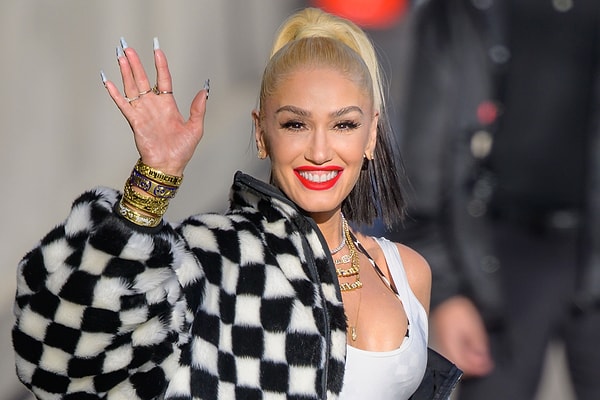 18. Sesinin karakteri olan ve O Ses Amerika jürisi Gwen Stefani 53 yaşında.