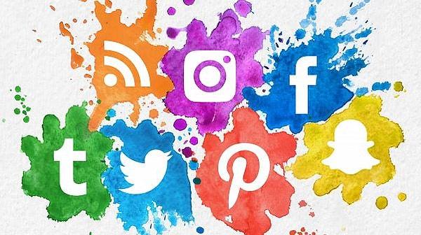 Artık 7'den 70'e herkes sosyal medya platformlarını oldukça aktif bir biçimde kullanıyor. Instagram, Twitter, Facebook, TikTok ve YouTube gibi büyük sosyal medya mecralarında sayısız bilgi paylaşımı yapılıyor.