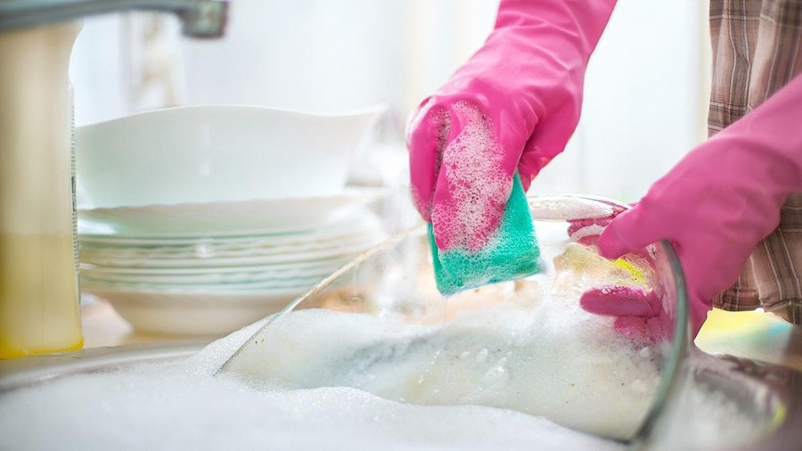 Rüyada Bulaşık Yıkamak Su Yolunu Bulacak Sorunlar Bir Bir Yok Olacak