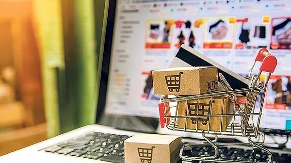 E-ticaret sektörü, günümüzün yeni gelir kapılarından biri biliyorsunuz ki.