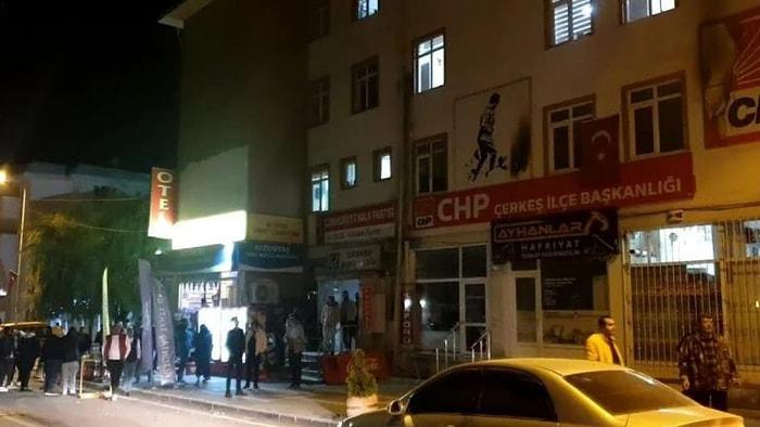 CHP İlçe Başkanlığı Binasına Saldırı Düzenlenmişti! Çankırı Valisi Ayaz: 'Saldırgan Suçunu İtiraf Etti'
