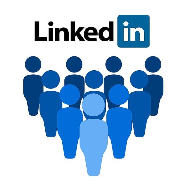 Herkesin bildiği üzere Linkedln, Instagram ve Facebook'tan çok farklı olarak iş bulmak, işverenlerle iletişim kurmak vb. kariyer girişimleri için kullanılıyor.
