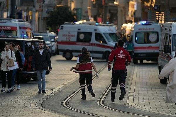 Bu akşam, İstanbul İstiklal Caddesi'nde meydana gelen patlamada 6 kişinin hayatını kaybettiği 53 kişinin ise yaralı olduğu açıklandı.