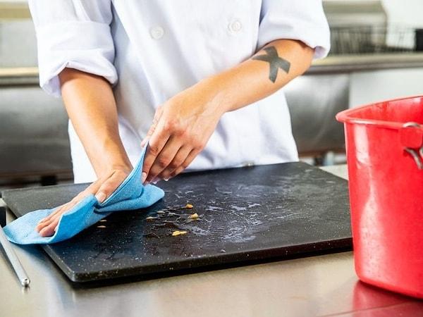 Profesyonel mutfaklarda hangi kesme tahtası kullanılıyor?
