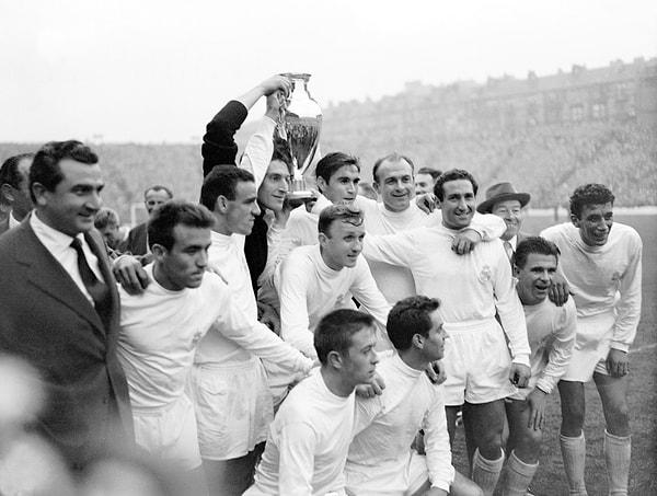 Sportswashing yeni bir kavram da değil, “kralın takımı” olarak bilinen Real Madrid de Franco zamanında sporu kullanarak kendisini parlatmıştı. Başarılarla dikkatleri spora yoğunlaştırmıştı.