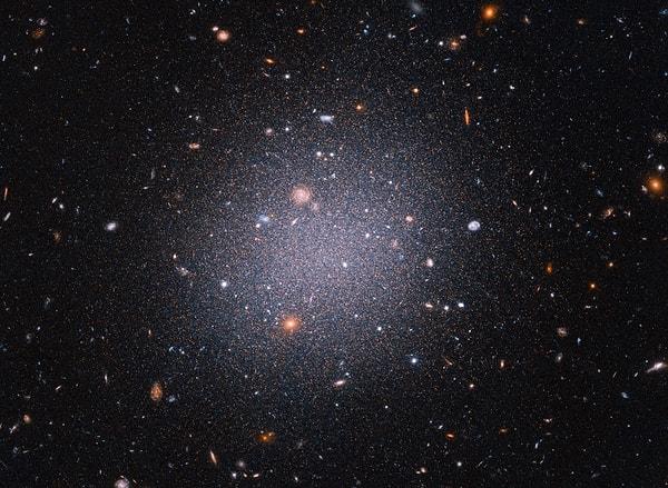 5. Karanlık madde içermeyen galaksiler:
