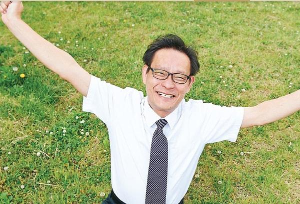 Şimdilerde Chungbunk Üniversitesi'nde profesörlük yapan Kim Ung-Yong, genç yeteneklerin yetişmesine yardımcı olduğu gibi araştırmalarına da devam etmekte.