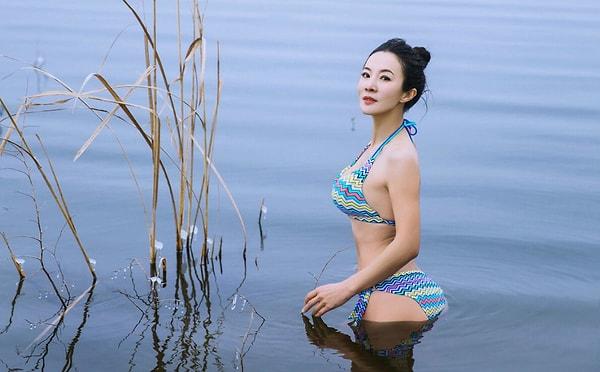 3. 50 yaşında olduğu halde 30 yaşında gibi görünmesiyle meşhur olan blogger Liu Yelin'in sırrı soğuk suda yüzmek!