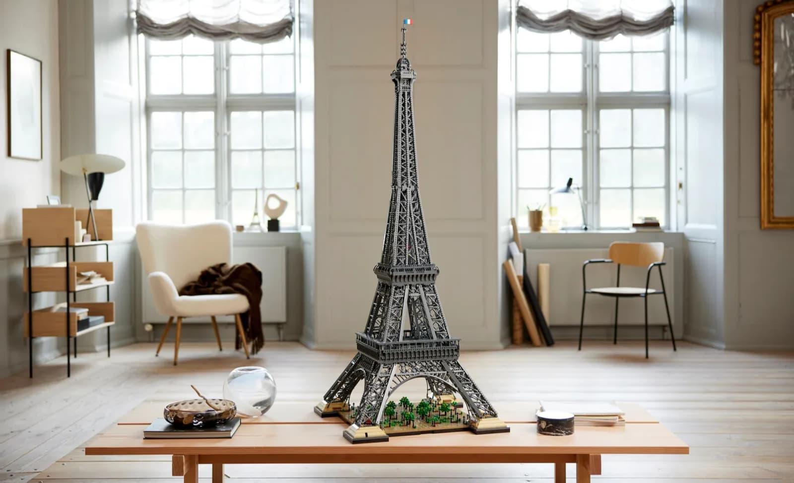 LEGO представила новый самый высокий набор с Эйфелевой башней