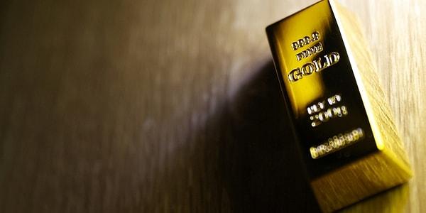 Fed üyelerinden şahin mesajlar gelmeye devam etmesi altın fiyatını baskıladı.