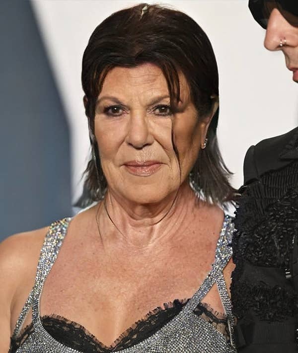 Вот как Кортни будет выглядеть в 2055 году, когда ей исполнится 76.