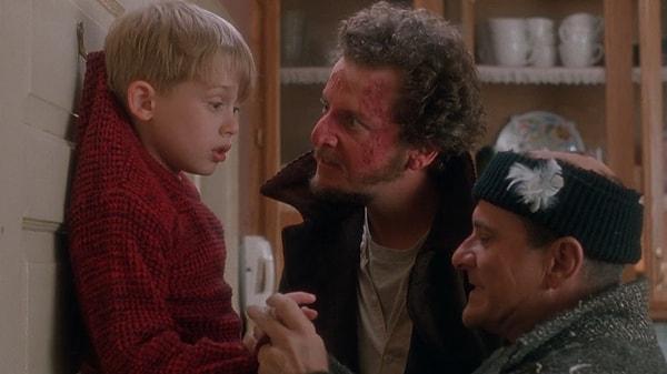 5. Home Alone / Evde Tek Başına (1990) - IMDb 7.7