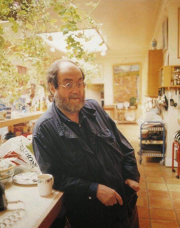 Stanley Kubrick, filmi teslim ettikten dört gün sonra vefat etmiştir.