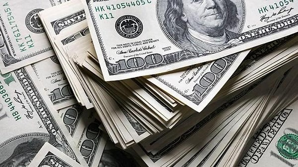 Dolar/TL, 2021 yılında ivmelenen yükselişiyle ilgi çekerken, 2 yılda 8 lira seviyesinden 27 lira seviyesine ulaştı.