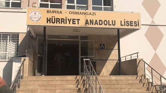 Alevileri Hedef Alan Din Öğretmeni Bursa'da Protesto Edildi