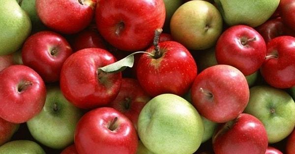 Elmada C, A, K, B6 ve E vitaminleri bulunur. Yorgunluğa karşı birebirdir ve sinir sisteminin düzgün çalışmasına yardımcı olur. Elma, demir emilimini artırır, içerisinde bulunan polifenoller sayesinde antioksidan özelliklere sahiptir. Ülkemizde çok bulunan elma ile pek çok tatlı tarifi yapılabilir.