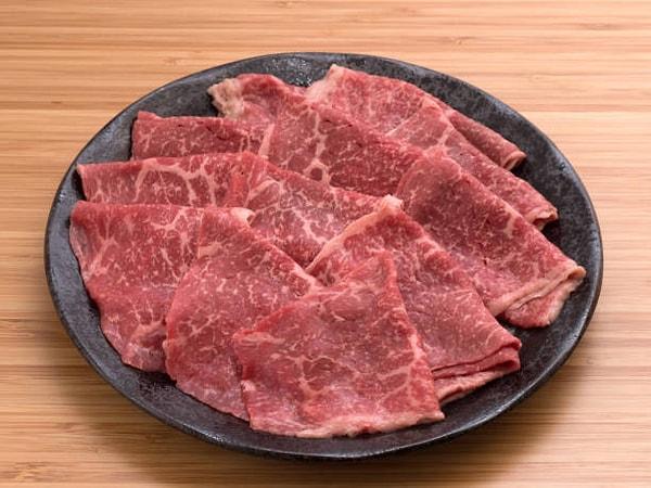 Dana etine oranla daha lezzetli olduğu öne sürülen bu et, lezzetini hayvanın yetiştirilme tarzından alır.