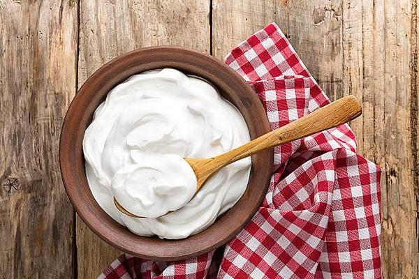 Dünyada ilk yoğurdun M.Ö 1600’lerde Orta Asya'da bulunduğu söylenmektedir.
