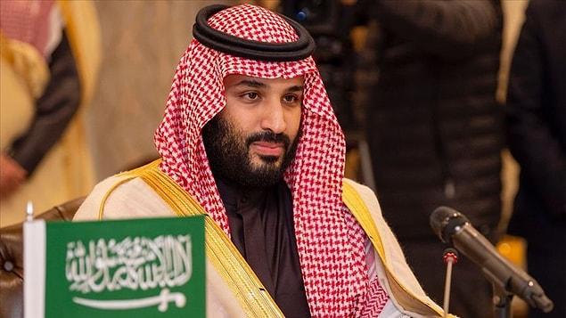 18. Parliamo della ricchezza del principe ereditario saudita e primo ministro Mohammed bin Salman, non del suo stipendio.  Sebbene stia andando avanti, secondo fonti attendibili, la sua fortuna di famiglia è di $ 105 miliardi mentre si dice che Selman gestisca da solo la ricchezza di $ 1 miliardo.