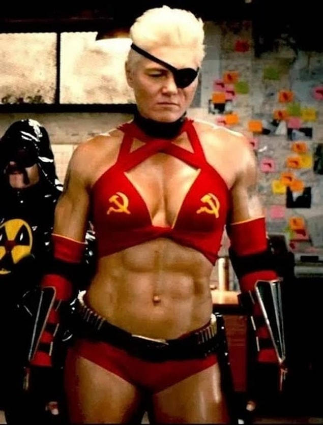 13. Kick-Ass 2 (2013) filminden Mother Russia