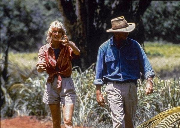 15. Laura Dern (23) ve Sam Neill (42), Jurassic Park