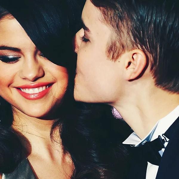 Muhtemelen hepinizin hatırladığı gibi Gomez, şarkıcı Justin Bieber ile uzun süre birliktelik yaşamıştı. 2010 yılında birlikteliklerini başlatan çift, 2016'da yollarını ayırma kararı almıştı.