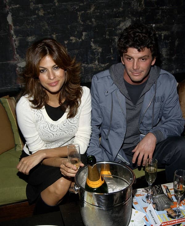 20. А до Райана Ева была с Джорджем Гаргуревичем: