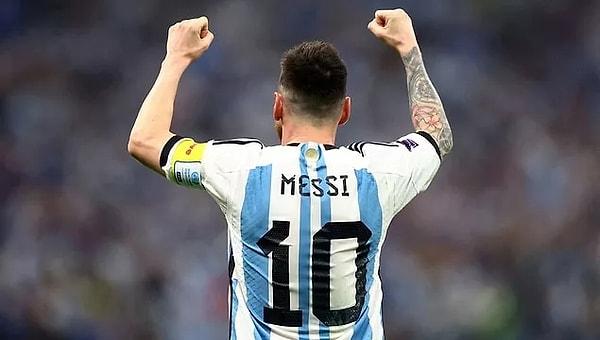 Arjantin Milli Takımı ile finale damga vuran Linoel Messi, yaptığı kupalı sosyal medya paylaşımıyla 47 milyondan fazla beğeni alarak bir rekor daha kırdı.