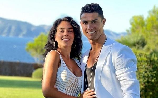 Cristiano Ronaldo ile yaşadığı ilişkiyle adını duyuran Georgina Rodriguez'i tanımayan yoktur.