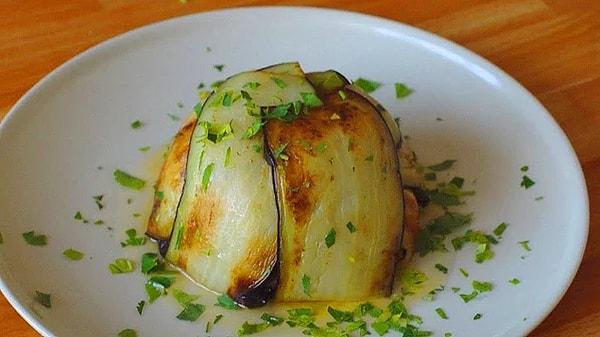 10. Patlıcan kaplamalı pilav tarifi