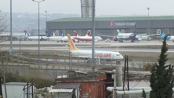 Tuzla Tepeören'de doğalgaz hattında yapılan çalışma sırasında zarar gören bir borudan gaz sızıntısı meydana geldi.