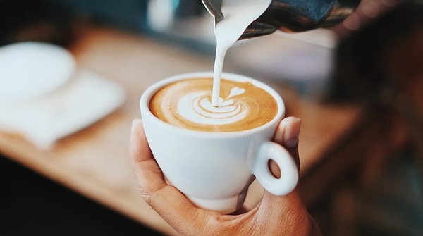 17. Kahve içmeniz yemeklerin tadını daha az şekerli almanıza sebep olur.