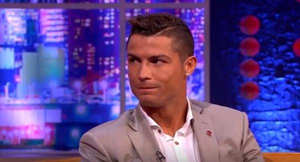 Ronaldo, programda futbol hayatını üst düzey bir kulüpte noktalayacağını dile getirmişti. İşte Ronaldo'nun açıklamaları 👇