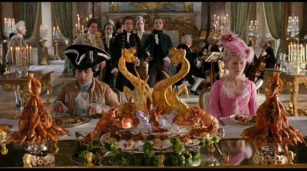 "Ekmek bulamıyorlarsa pasta yesinler"in Marie Antoinette'si...