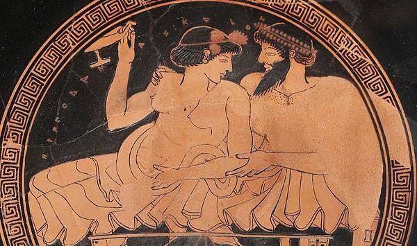 Antik Yunan ve Yunan mitolojisi deyince akla cinselliğin gelmesi pek çok açıdan şaşırtıcı değil.