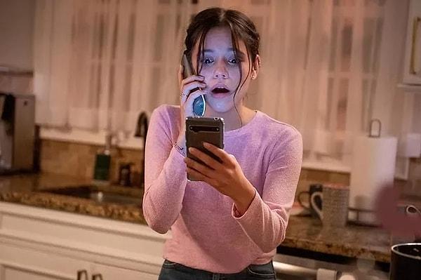 Ortega appeared as the character Tara Carpenter in the fifth of the "Scream" film series, the first of which was released in 1996. Jenna Ortega drew attention with the character of Tara Carpenter, whom she portrayed in the movie Scream.  It seems that we will watch the movie 'Scream 6' in 2023, in which Ortega will again portray the character of Tara Carpenter.