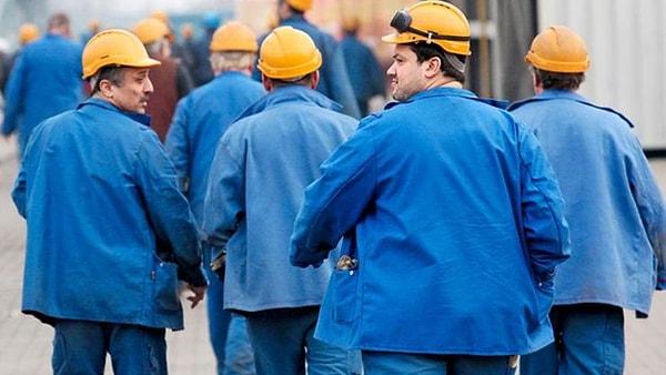 Almanya'da çalışmak isteyen Türk işçiler için bir “Puan sistemi“ uygulanacak ve işçi seçiminde “Şans Kartı“ verilmesi için şunlar istenecek;