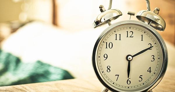 1. Sabahları daha erken saatlerde uyanmayı alışkanlık haline getirebilirsin.