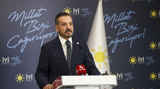 Davutoğlu'nun Tartışma Yaratan Açıklamasına İYİ Parti'den İtiraz: 'Altılı Masa'da Konuşulmadı'