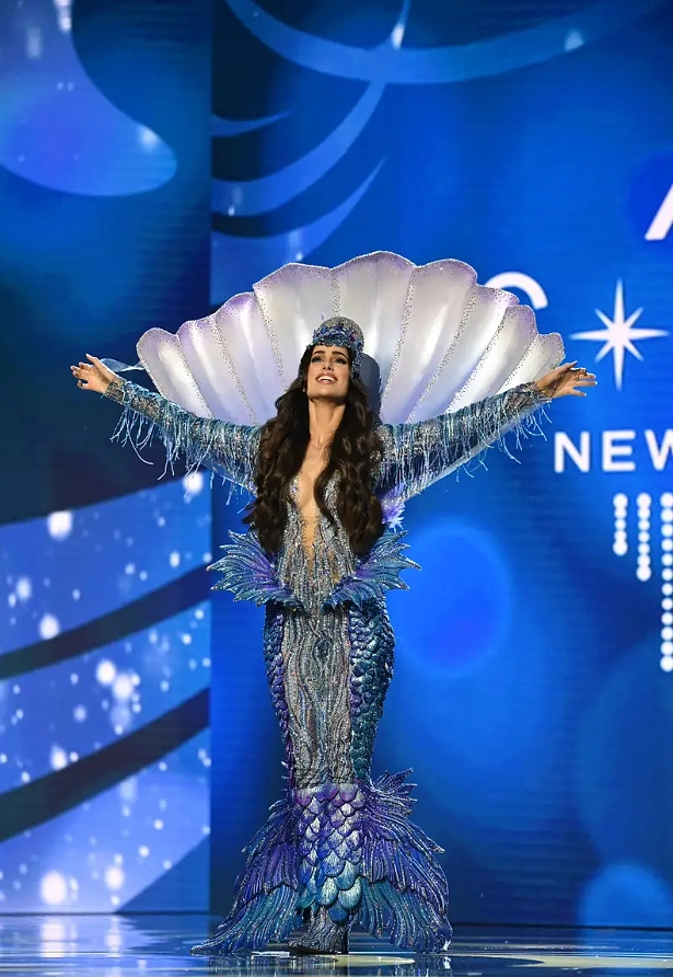 Конкурс остросоциальной красоты: Национальные костюмы участниц «Мисс Вселенная-2023»