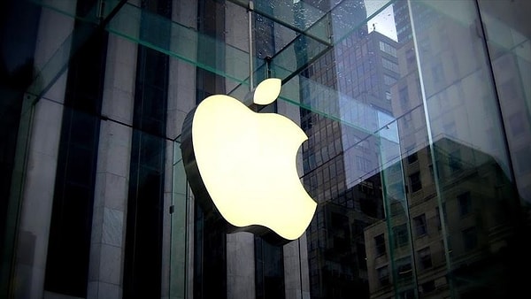 BBC'nin haberine göre, Apple'ın maaş komitesi, Cook'un 2023 "hedef gelirini" yaklaşık 49 milyon dolar olarak belirledi.