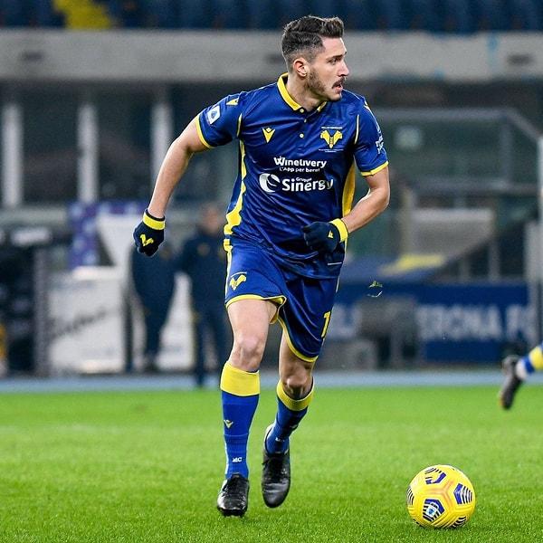 14. Adana Demirspor, Verona forması giyen Mert Çetin’in 1.5 yıllık kiralık transferi konusunda anlaşmaya vardı.  (Yağız Sabuncuoğlu)